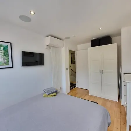 Deluxe Townhouse Zone 1 Brick Lane
