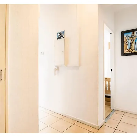 Central Flat-share Guest house *