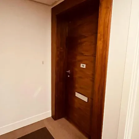 Morden 1 Bed Flat, Napier House, Bromyard Ave Apartment