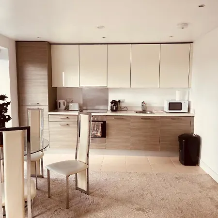 Morden 1 Bed Flat, Napier House, Bromyard Ave Apartment