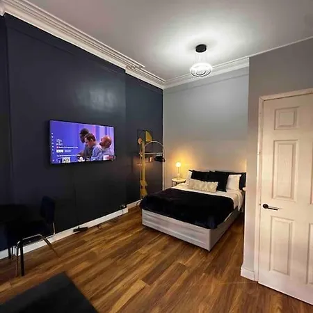 Stylish For 3 Near Regent's Park N3 Apartment *