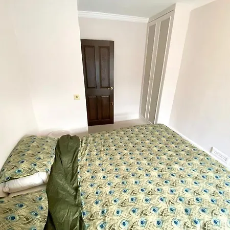 Stunning 2 Bed In Kensington *