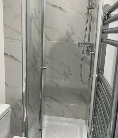 Impressive Large Apartment *