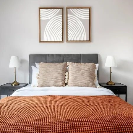 Centralised & Comfy - Sleeps 8 People Shoreditch Apartment London