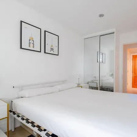 2bd Flat W River View Balcony - Vauxhall! * London