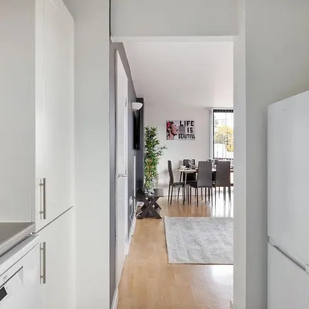 2bedroom 2bathroom Large Modern With Balcony At King's Cross Appartamento *