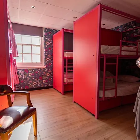 Hostelle - Women Only Hostel *