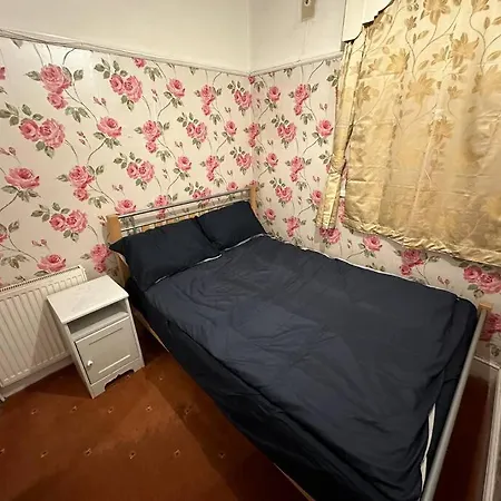Sweet Dream 3 * London