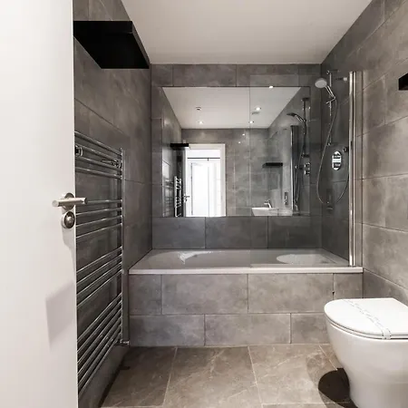 Appartamento 2 Bed Flat In Clapham Common