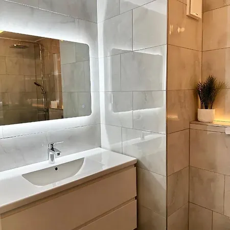 Apartment Gero's One Bedroom Nw8 *