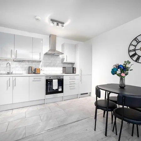 Apartment Spacious 3-bedroom Near London Museum Edgware