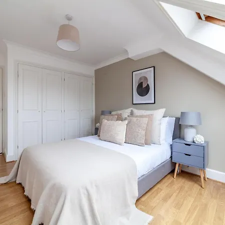 The Lewisham Flat Apartment