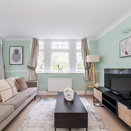 The Lewisham Flat * London