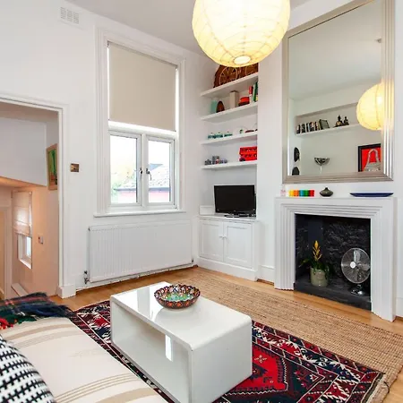 Apartment Italianflat - Kilburn Art Style *