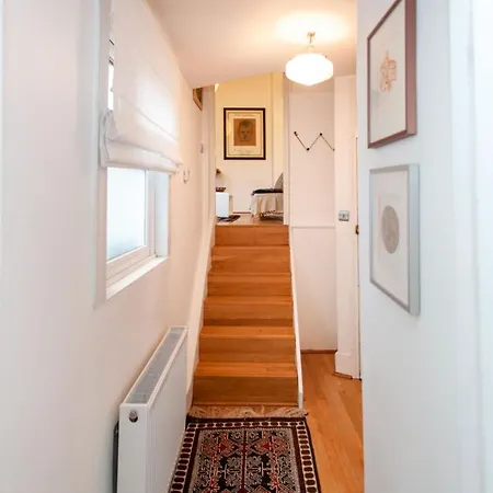 Apartment Italianflat - Kilburn Art Style