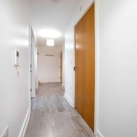 A Stylish One-bedroom Next To London Museum! Apartment