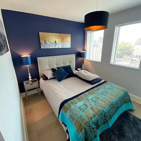 Tasteful 2bd Flat Wopen Plan Living - Blackheath! Apartamento *