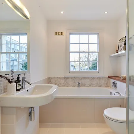 Apartment The Hyde Park Scenery - Elegant 4bdr House With Study