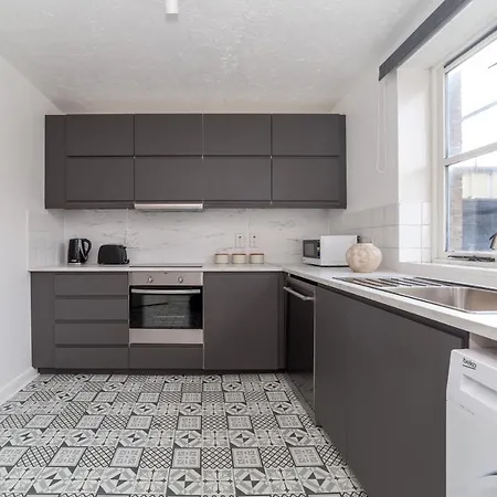 The Camden Road Collection Apartment *