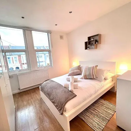 Apartment Apartamento Con Ambiente 100% Familiar En Zona Tranquila De Londres London