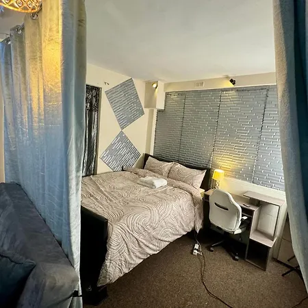 Semay Flat London