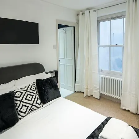 Superb Retreat Central Next Tube Londres