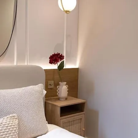 Elegance: A Symphony Of High-end Decor