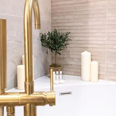 Apartment Elegance: A Symphony Of High-end Decor London