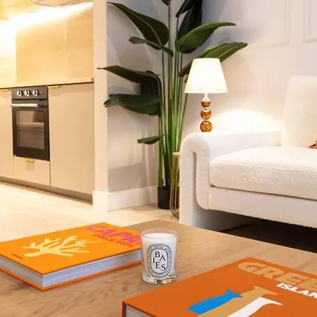 Elegance: A Symphony Of High-end Decor