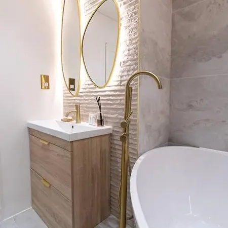 Elegance: A Symphony Of High-end Decor *