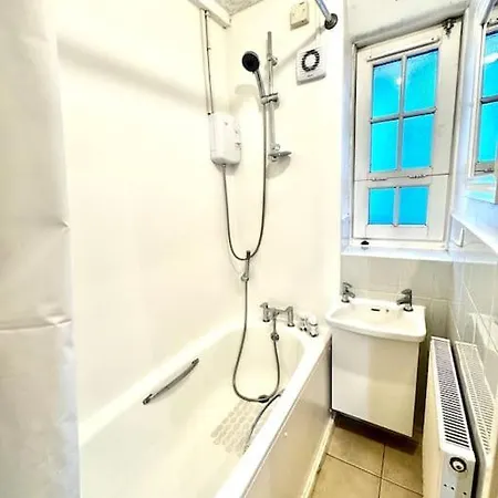 Apartment Vauxhall 1-bedroom Entire *