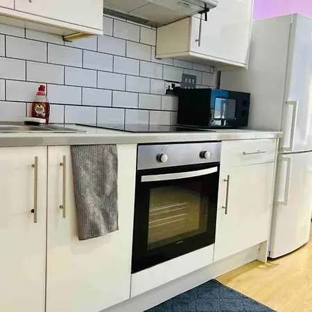 Modern Near Bethnal * Londra