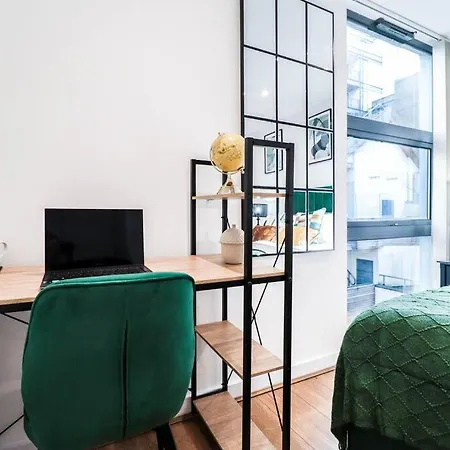Stylish 1 Bed Flat - 5 Mins From Canary Wharf Apartment London