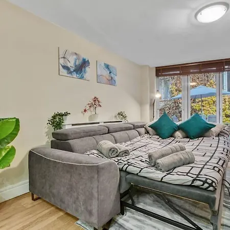 Tranquil 2 Bedroom In Southwark- Zone 1 *