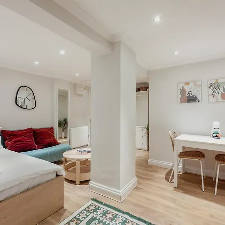 Kensington Nest Serviced Londýn