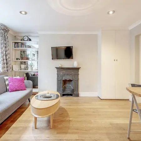 Elegant Marylebone Hideaway London