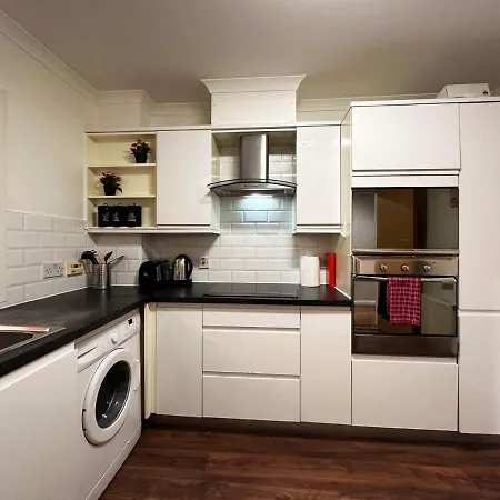 Tina Place In Tower Hill - 2 Double Beds, Max 4 People, Great Location In アパート ロンドン