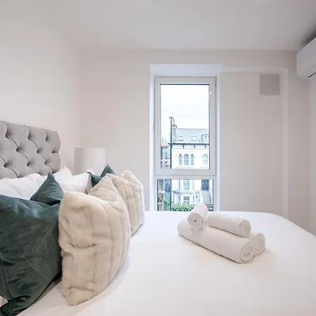 Modern 2 Bedroom Apartment With Ac In Chiswick Apartment London