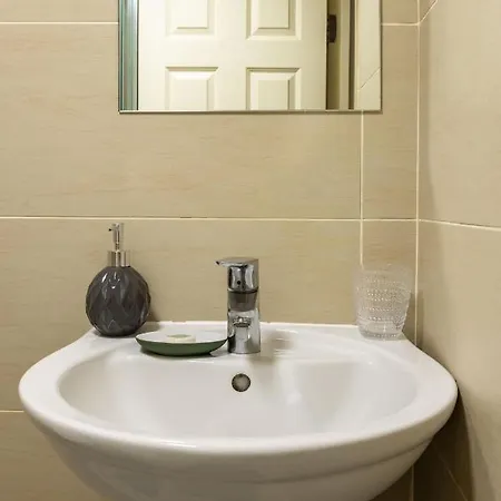 South Kensington Courtfield Gardens studio *
