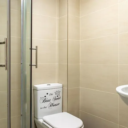 Apartment South Kensington Courtfield Gardens studio London