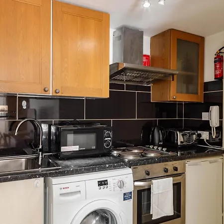 Apartment South Kensington Courtfield Gardens studio