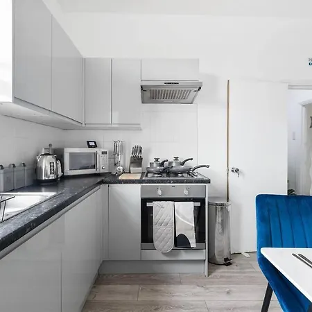 Cosy 3 Bed Flat 15mins To Kings Cross
