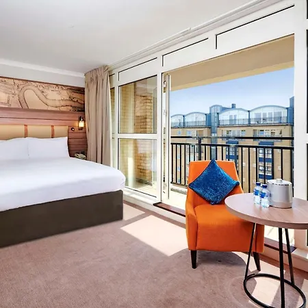 Doubletree By Hilton - Docklands Riverside