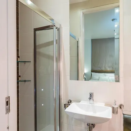 Space 4* London