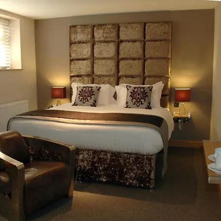 Heathrow Hotel 4*
