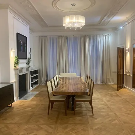Apartment Luxurious In Marylebone, London