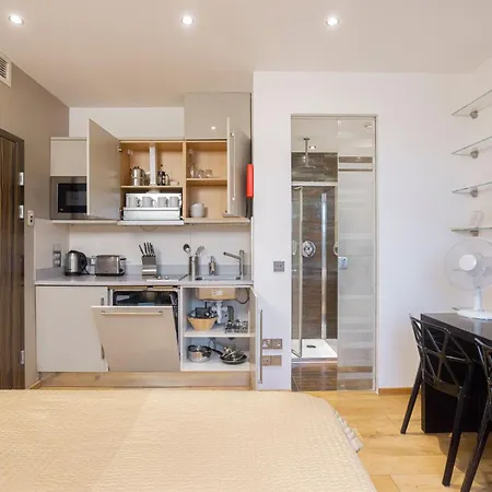 Space Apartmanhotel London