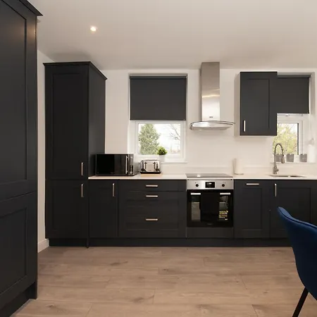 Apartment Fantastic New, London 3 Bed 1 Bath & Parking