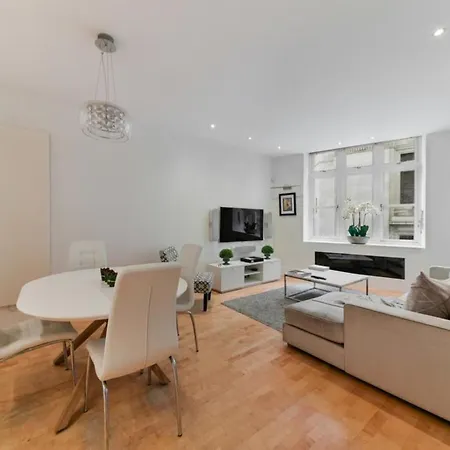 Best Mayfair Location With 2 Super King Beds *