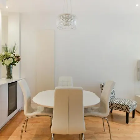 Best Mayfair Location With 2 Super King Beds London
